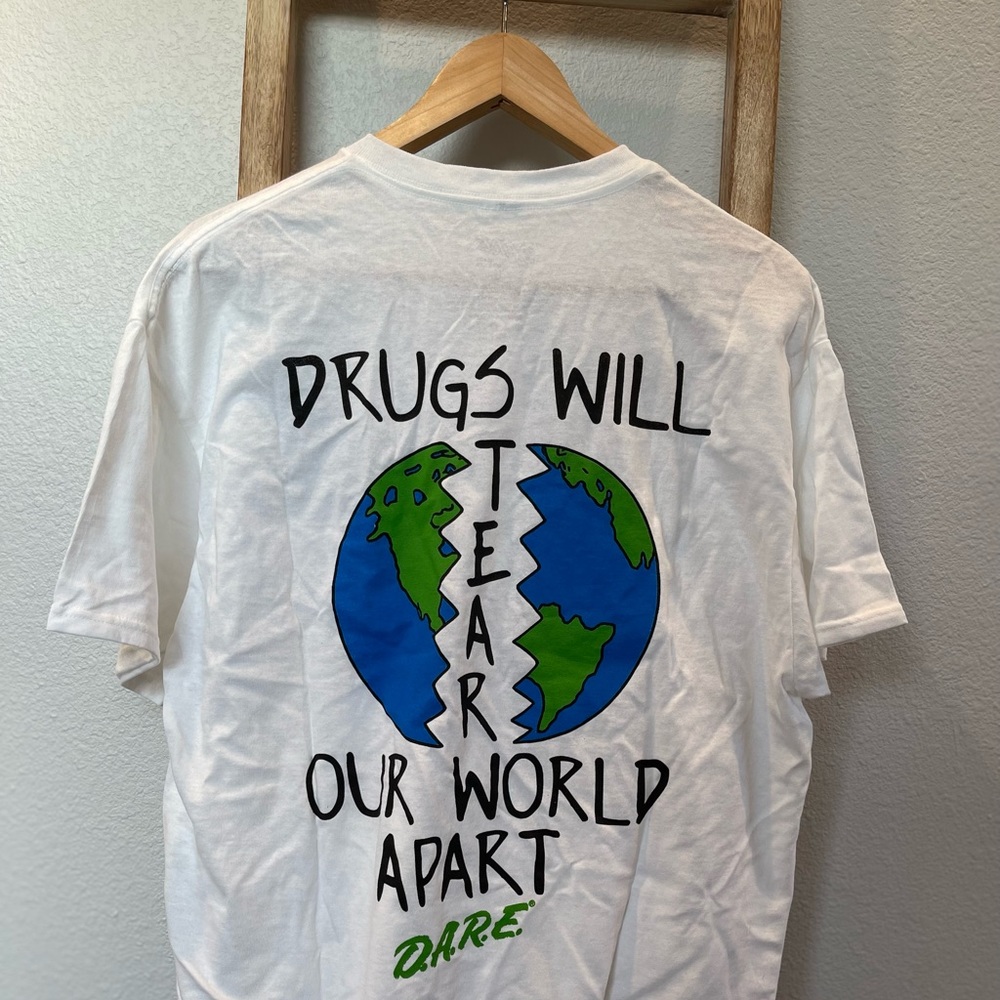 D.A.R.E T-Shirt 90s vintage theme shirt